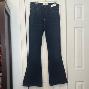 Hollister Curvy High Rise Vintage Flare Jeans